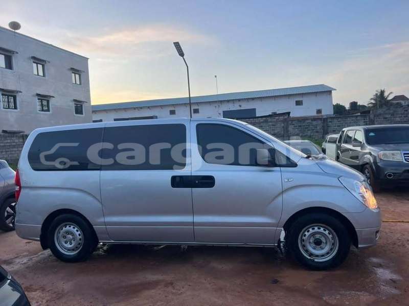 Big with watermark hyundai starex kanifing serekunda 3091