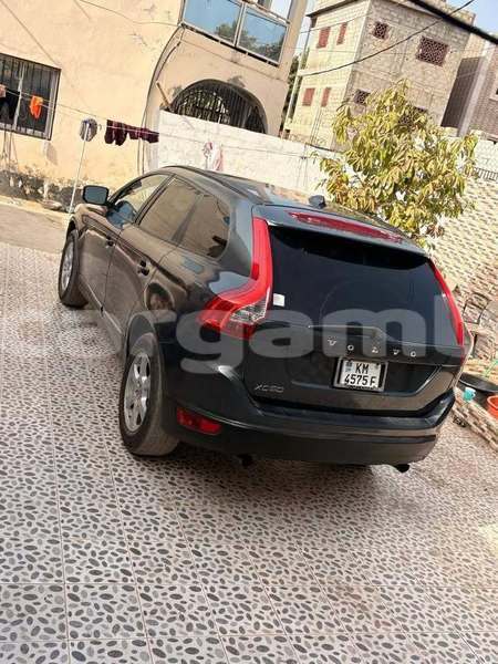 Big with watermark volvo 164 kanifing serekunda 3099