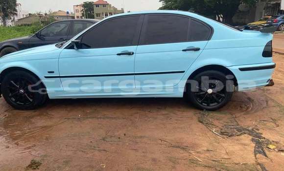 Dieundeu Occasion BMW 02 (E10) Blue Auto in Serekunda in Kanifing Dieundeu Occasion BMW 02 (E10) Blue Auto in Serekunda in Kanifing