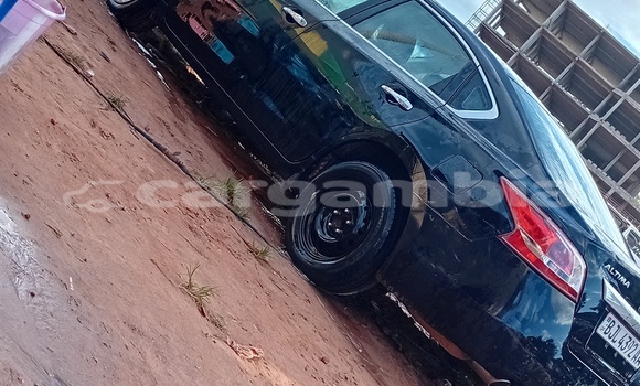 Buy Used Nissan Altima Black Car in Sukuta in Brikama