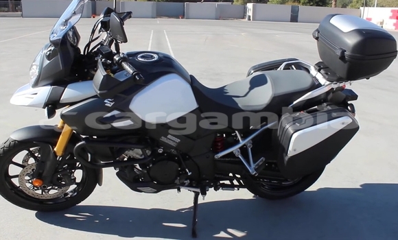 اشتري مستعمل Suzuki V-Strom White دراجة نارية في Banjul في Banjul اشتري مستعمل Suzuki V-Strom White دراجة نارية في Banjul في Banjul