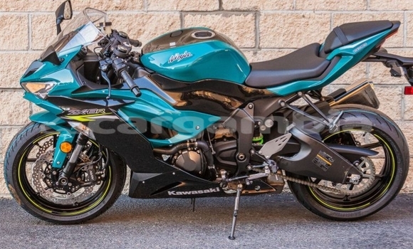 Dieundeu Occasion Kawasaki Ninja Blue Bike in Bansang in Janjanbureh Dieundeu Occasion Kawasaki Ninja Blue Bike in Bansang in Janjanbureh