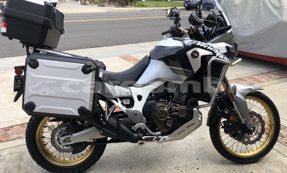 اشتري مستعمل Honda CRF Other دراجة نارية في Banjul في Banjul