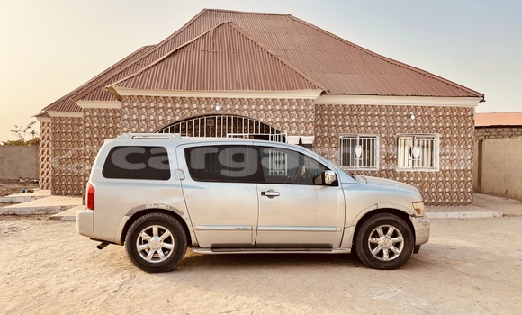 اشتري مستعمل Infinity Q45 Silver سيارة في Brikama في Brikama