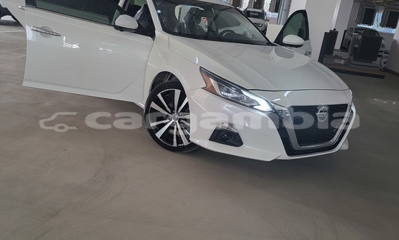 Dieundeu Occasion Nissan Altima White Auto in Banjul in Banjul Dieundeu Occasion Nissan Altima White Auto in Banjul in Banjul