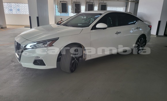 Dieundeu Occasion Nissan Altima White Auto in Banjul in Banjul Dieundeu Occasion Nissan Altima White Auto in Banjul in Banjul