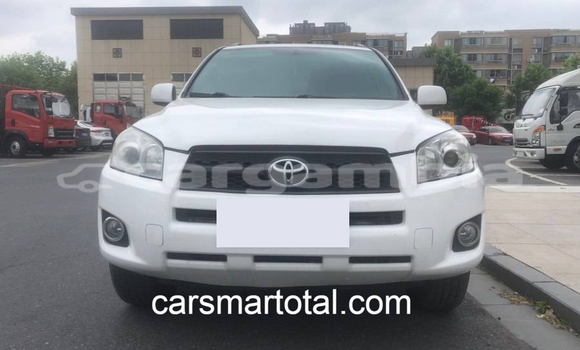 Buy Used Toyota RAV4 White Car in Essau in Kerewan Buy Used Toyota RAV4 White Car in Essau in Kerewan