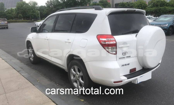 Buy Used Toyota RAV4 White Car in Essau in Kerewan Buy Used Toyota RAV4 White Car in Essau in Kerewan