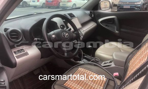 Buy Used Toyota RAV4 White Car in Essau in Kerewan Buy Used Toyota RAV4 White Car in Essau in Kerewan