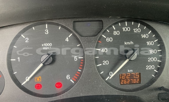 Dieundeu Occasion Opel Zafira Silver Auto in Brikama in Brikama Dieundeu Occasion Opel Zafira Silver Auto in Brikama in Brikama