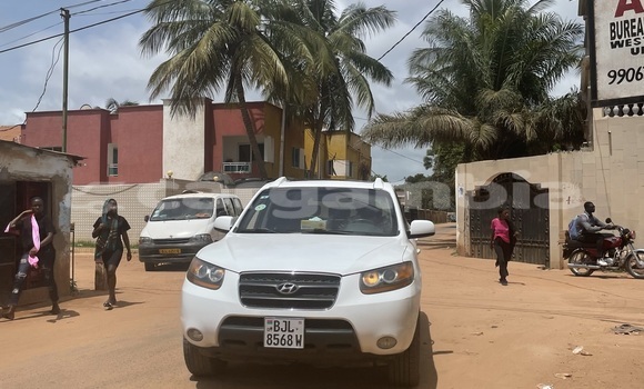 Buy Used Hyundai Santa Fe White Car in Sukuta in Brikama Buy Used Hyundai Santa Fe White Car in Sukuta in Brikama