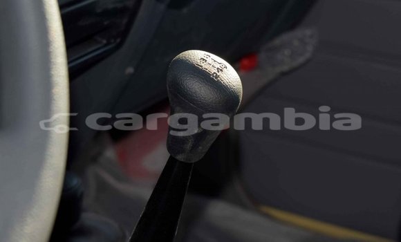 اشتري جديد Toyota Land Cruiser Beige سيارة في Bakau في Kanifing اشتري جديد Toyota Land Cruiser Beige سيارة في Bakau في Kanifing