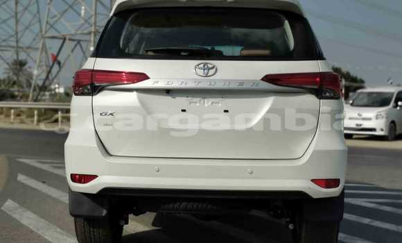 Buy New Toyota Fortuner White Car in Bakau in Kanifing Buy New Toyota Fortuner White Car in Bakau in Kanifing