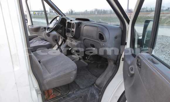 Buy Used Mercedes Viano White Car in Serekunda in Kanifing Buy Used Mercedes Viano White Car in Serekunda in Kanifing