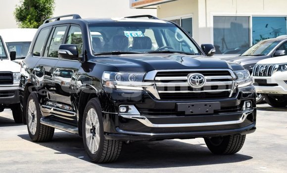 اشتري جديد Toyota Land Cruiser Black سيارة في Bakau في Kanifing اشتري جديد Toyota Land Cruiser Black سيارة في Bakau في Kanifing