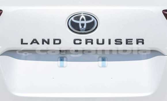 Buy New Toyota Land Cruiser White Car in Bakau in Kanifing Buy New Toyota Land Cruiser White Car in Bakau in Kanifing