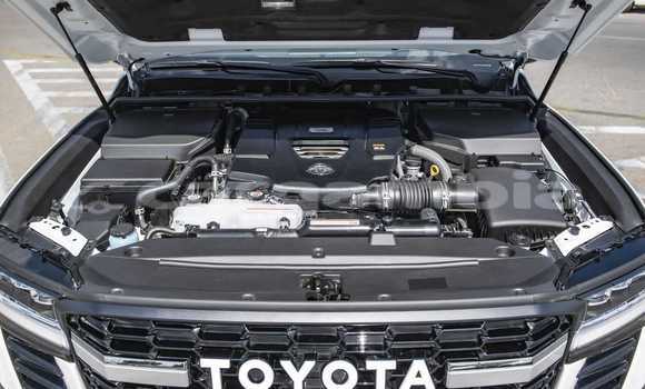 Buy New Toyota Land Cruiser White Car in Bakau in Kanifing Buy New Toyota Land Cruiser White Car in Bakau in Kanifing