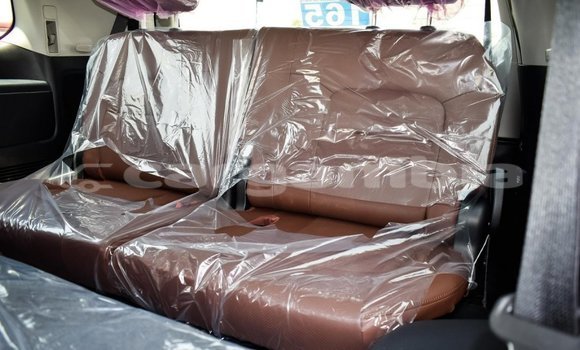 اشتري جديد Toyota Land Cruiser Black سيارة في Bakau في Kanifing اشتري جديد Toyota Land Cruiser Black سيارة في Bakau في Kanifing