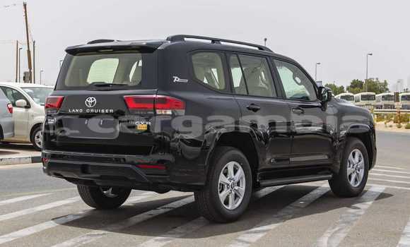 Buy New Toyota Land Cruiser Black Car in Bakau in Kanifing Buy New Toyota Land Cruiser Black Car in Bakau in Kanifing