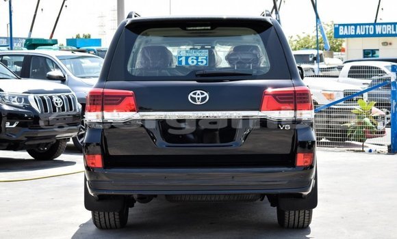 اشتري جديد Toyota Land Cruiser Black سيارة في Bakau في Kanifing اشتري جديد Toyota Land Cruiser Black سيارة في Bakau في Kanifing