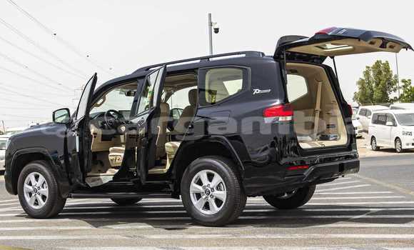 Buy New Toyota Land Cruiser Black Car in Bakau in Kanifing Buy New Toyota Land Cruiser Black Car in Bakau in Kanifing