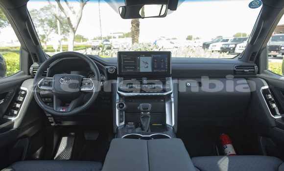 Buy New Toyota Land Cruiser Black Car in Bakau in Kanifing Buy New Toyota Land Cruiser Black Car in Bakau in Kanifing