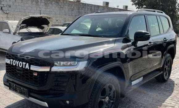 Buy New Toyota Land Cruiser Black Car in Bakau in Kanifing Buy New Toyota Land Cruiser Black Car in Bakau in Kanifing
