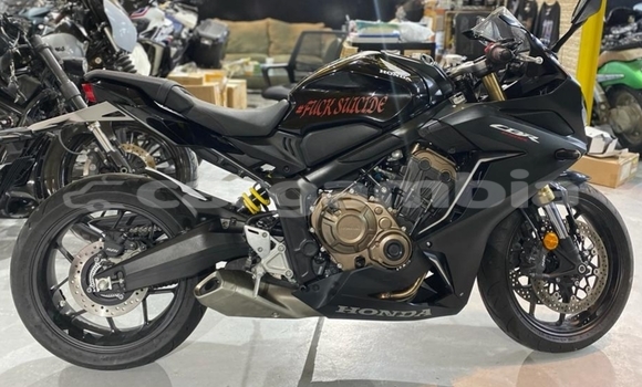 اشتري مستعمل Honda CBR Black دراجة نارية في Serekunda في Kanifing