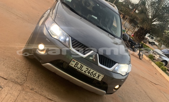 اشتري مستعمل Mitsubishi Outlander Other سيارة في Brufut في Brikama