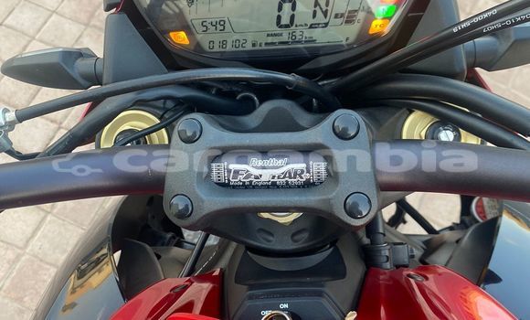 Buy Used Suzuki GSX Red Bike in Banjul in Banjul Buy Used Suzuki GSX Red Bike in Banjul in Banjul