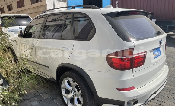 Buy Used BMW X5 White Car in Serekunda in Kanifing Buy Used BMW X5 White Car in Serekunda in Kanifing
