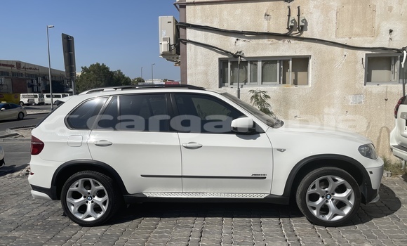 Buy Used BMW X5 White Car in Serekunda in Kanifing Buy Used BMW X5 White Car in Serekunda in Kanifing