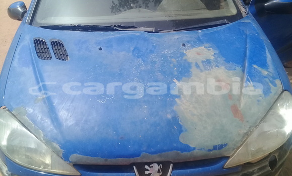 اشتري مستعمل Peugeot 108 Blue سيارة في Brikama في Brikama