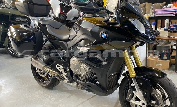 اشتري مستعمل BMW S 1000 Black دراجة نارية في Banjul في Banjul