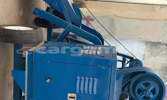 Buy New Izh 21261 «Fabula» Blue Car in Serekunda in Kanifing Buy New Izh 21261 «Fabula» Blue Car in Serekunda in Kanifing