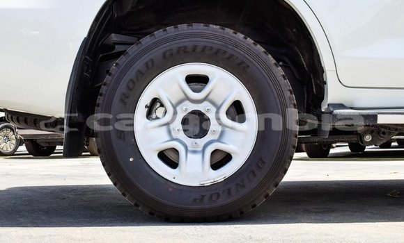 اشتري جديد Toyota Land Cruiser White سيارة في Bakau في Kanifing اشتري جديد Toyota Land Cruiser White سيارة في Bakau في Kanifing