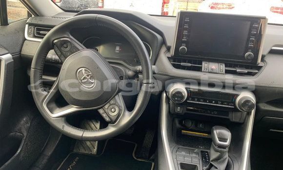 Buy Used Toyota RAV4 White Car in Banjul in Banjul Buy Used Toyota RAV4 White Car in Banjul in Banjul