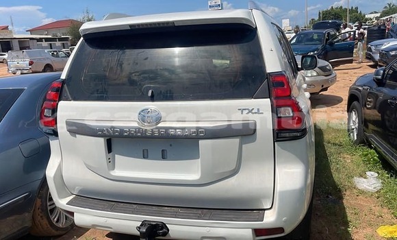 اشتري مستعمل Toyota Prado White سيارة في Banjul في Banjul اشتري مستعمل Toyota Prado White سيارة في Banjul في Banjul