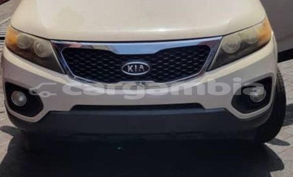 Dieundeu Occasion Kia Sorento White Auto in Banjul in Banjul Dieundeu Occasion Kia Sorento White Auto in Banjul in Banjul