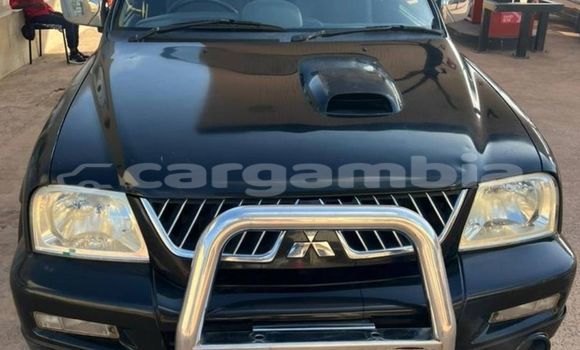 اشتري مستعمل Mitsubishi L200 Black سيارة في Banjul في Banjul