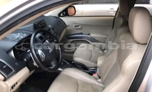اشتري مستعمل Mitsubishi Outlander Other سيارة في Banjul في Banjul