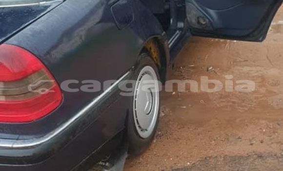 Acheter Occasion Voiture Mercedes-Benz 190 SL Noir à Banjul, Banjul Acheter Occasion Voiture Mercedes-Benz 190 SL Noir à Banjul, Banjul