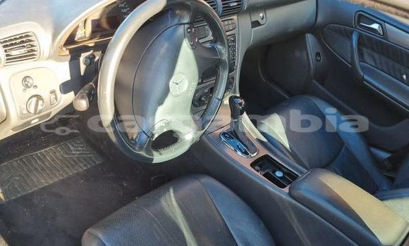 Acheter Occasion Voiture Mercedes-Benz 190 (W201) Autre à Banjul, Banjul Acheter Occasion Voiture Mercedes-Benz 190 (W201) Autre à Banjul, Banjul