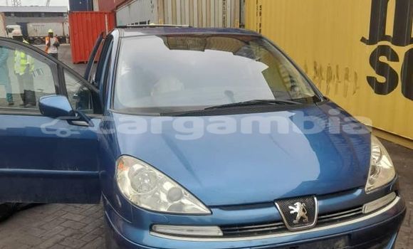 اشتري مستعمل Peugeot 1007 Blue سيارة في Banjul في Banjul