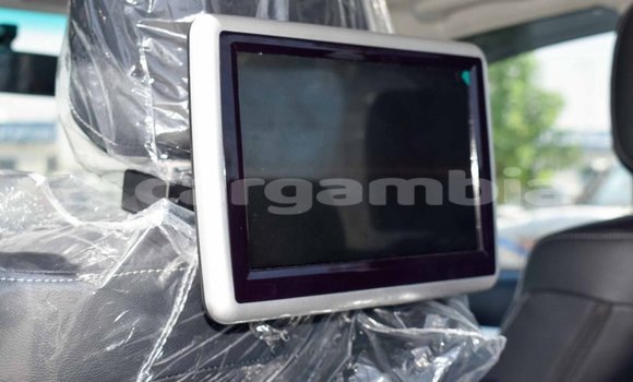 اشتري جديد Toyota Hilux Silver سيارة في Bakau في Kanifing اشتري جديد Toyota Hilux Silver سيارة في Bakau في Kanifing