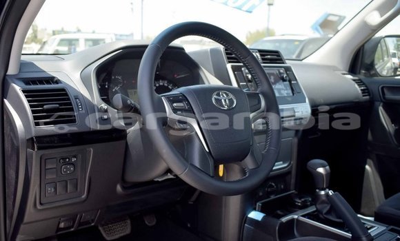 اشتري جديد Toyota Land Cruiser Black سيارة في Bakau في Kanifing اشتري جديد Toyota Land Cruiser Black سيارة في Bakau في Kanifing