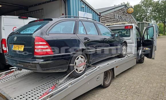Dieundeu Occasion Mercedes-Benz C-klasse Blue Auto in Banjul in Banjul Dieundeu Occasion Mercedes-Benz C-klasse Blue Auto in Banjul in Banjul