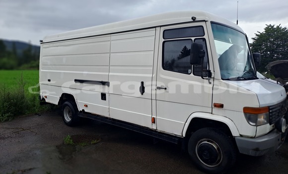 Buy Import Mercedes-Benz X-klasse Concept White Car in Serekunda in Kanifing Buy Import Mercedes-Benz X-klasse Concept White Car in Serekunda in Kanifing