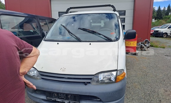 Buy Import Mercedes-Benz X-klasse Concept White Car in Serekunda in Kanifing Buy Import Mercedes-Benz X-klasse Concept White Car in Serekunda in Kanifing