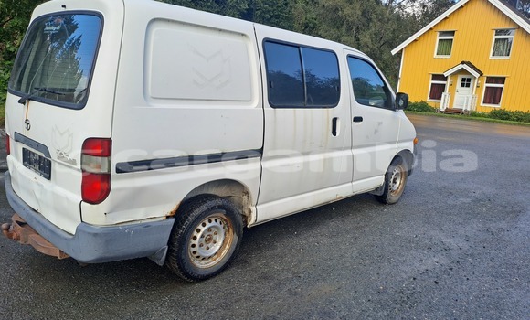 Buy Import Mercedes-Benz X-klasse Concept White Car in Serekunda in Kanifing Buy Import Mercedes-Benz X-klasse Concept White Car in Serekunda in Kanifing